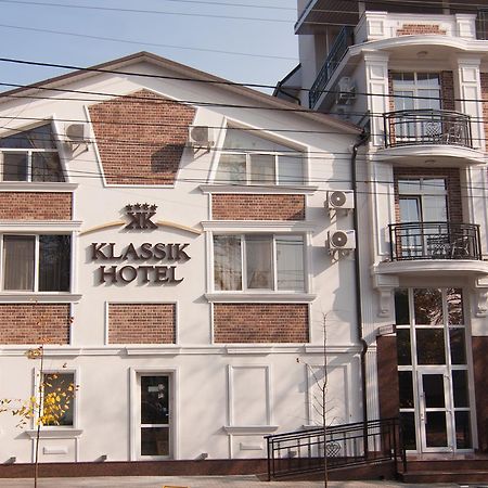 Klassik Hotel キシナウ エクステリア 写真